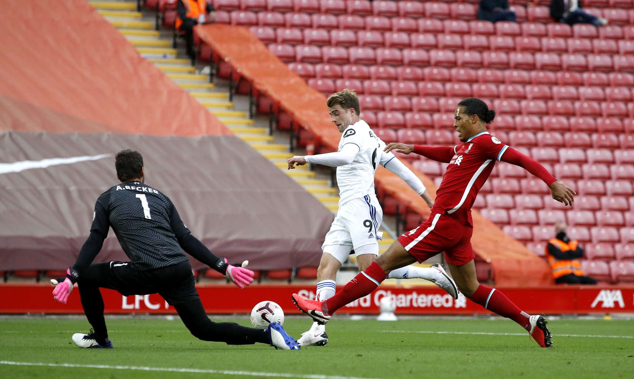 察及時補位 察及時補位